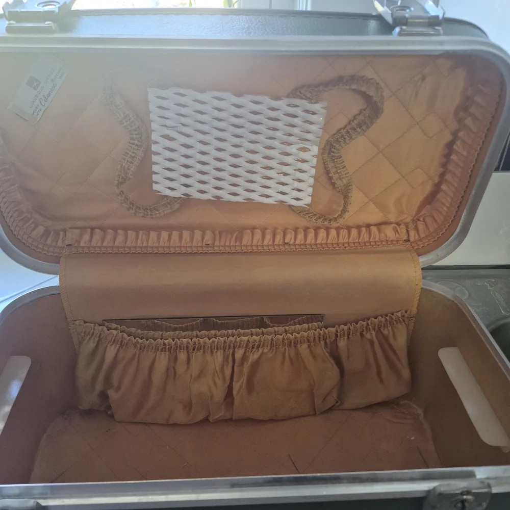 Vintage Green Airway Train Case